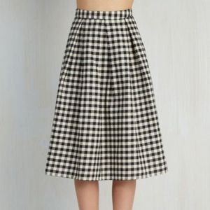 Alythea Brunch Hostess Gingham Midi Skirt